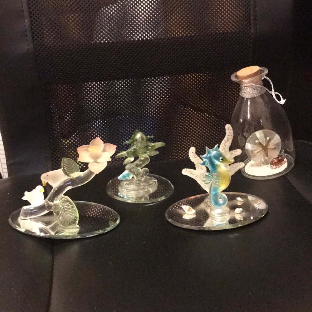 TEMP HOLD Figurines